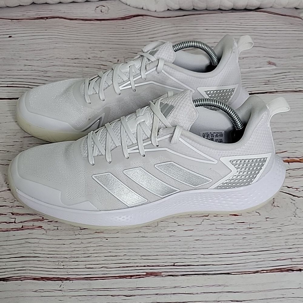 Adidas Defiant Women's Speed Sneaker Size 8 - Picture 10 of 10
